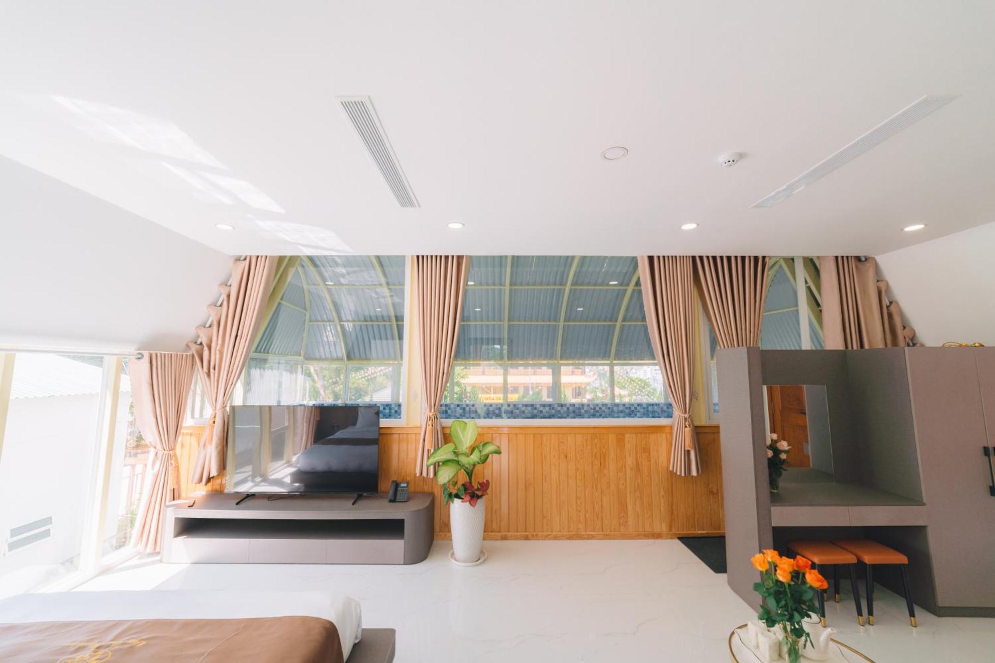 Quy Tai Premium Hotel Đà Lạt Extérieur photo